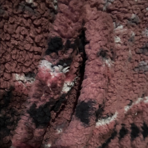 NWT Avalanche Patterned Sherpa Fleece Jacket w/zipper and pockets - Size Small - Picture 5 of 7